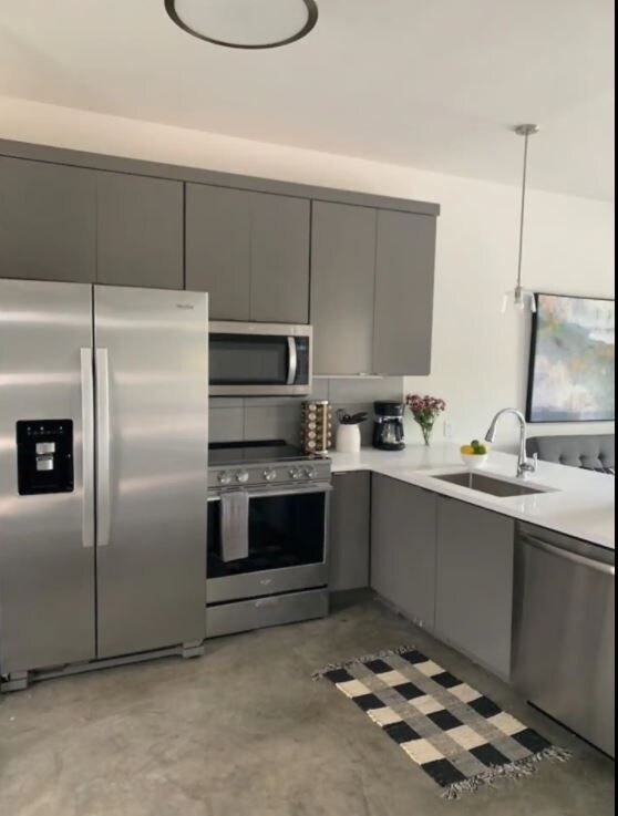 Kitchen - 2521 Clifton Ave Unit #101