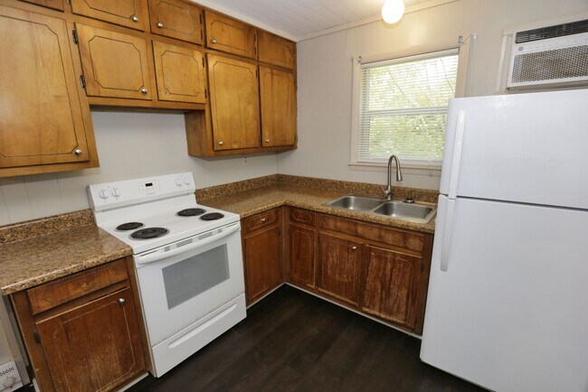 Photo - 306 Tarver St SE Unit B