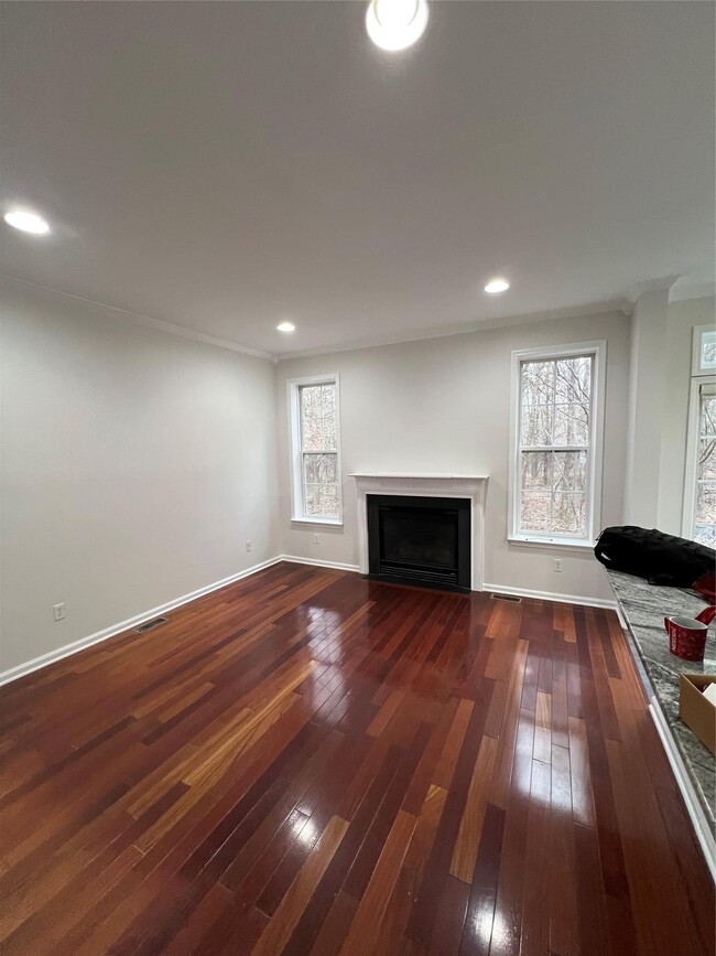 Photo - 22 Barr Ln Townhome