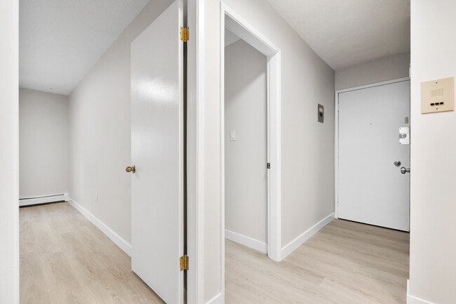 Photo - 110 & 120 on 25th