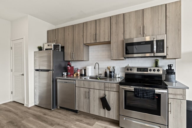 Photo - 741 Spring Garden St Unidad SI ID1549964P
