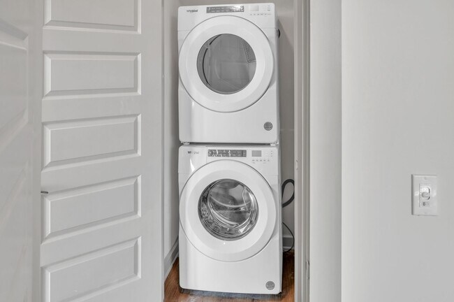 Aura Fifty4