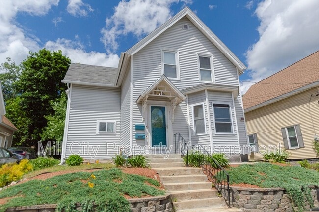 Photo - 538 Central St