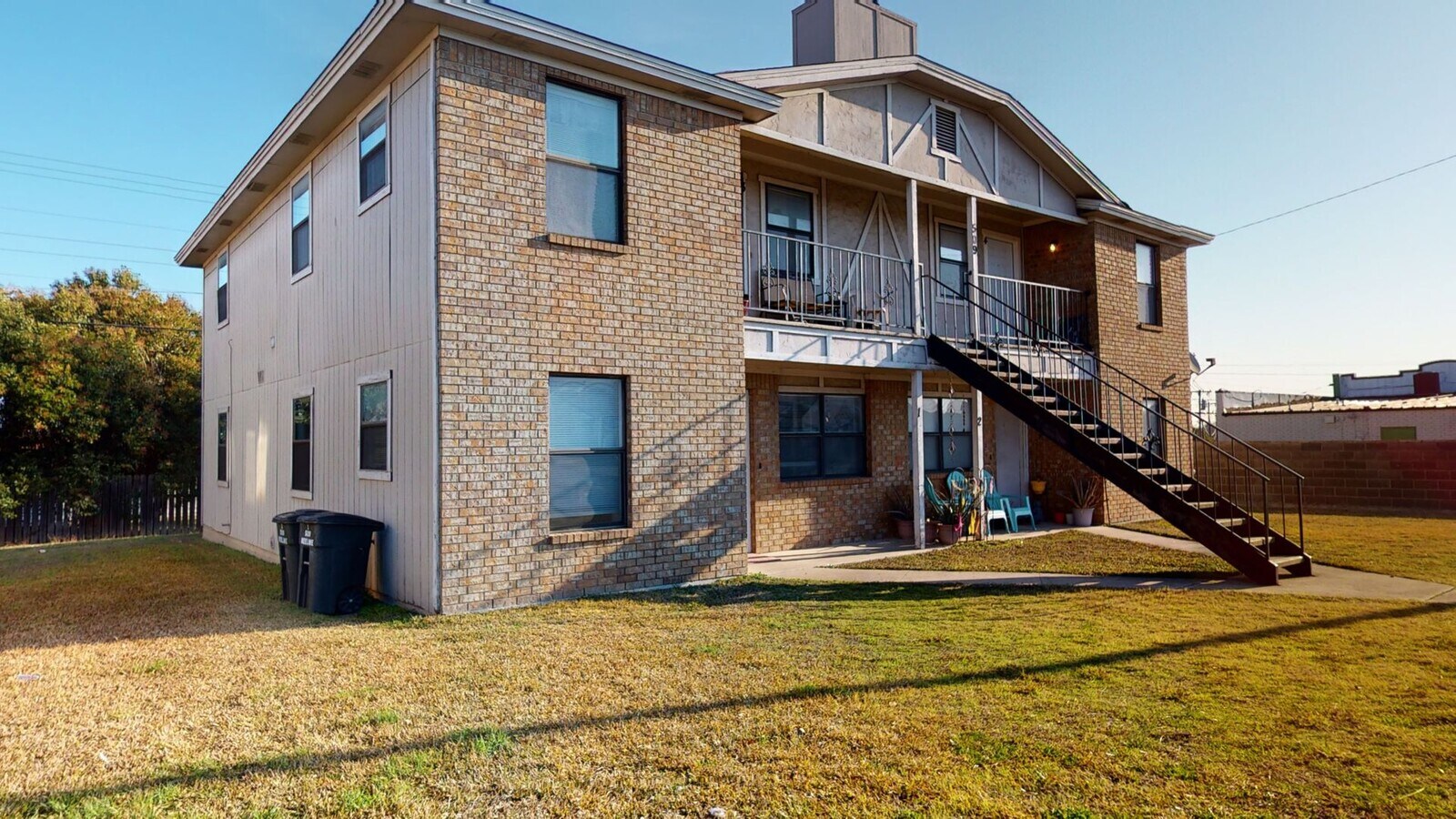 Photo - 509 E Beeline Ln