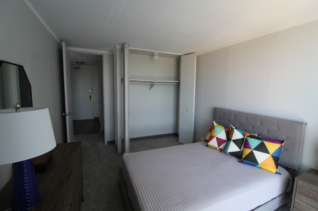 Bedroom - Lake Grove Village