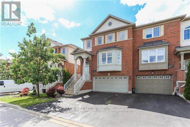 Photo - 3080 Highbourne Crescent