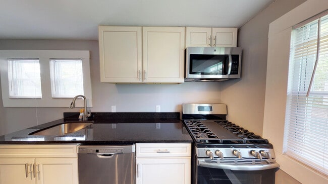 Photo - 240 Lorraine Ave