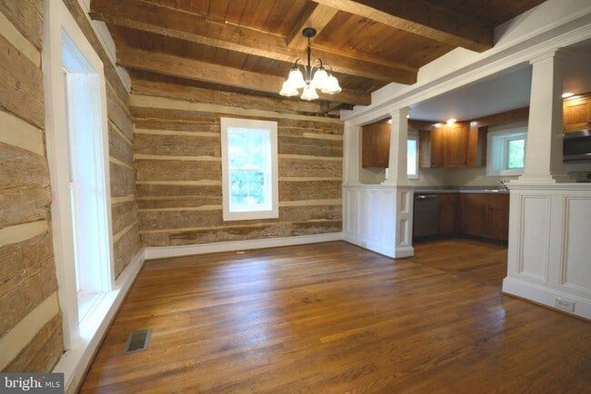 Photo - 169 Creek Rd