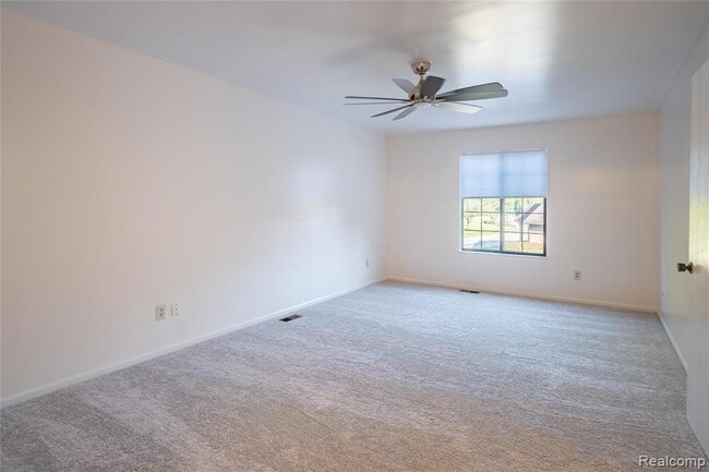Photo - 276 Meadow Bridge Dr
