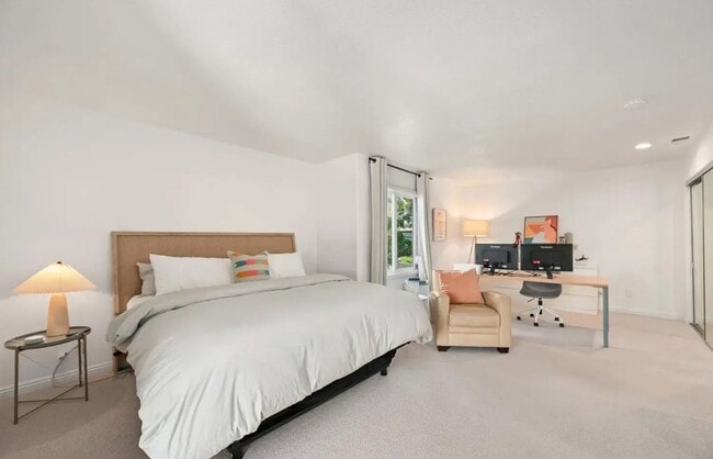 533 Camino Del Mar