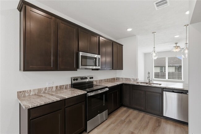 10633 Burgundy Berry Wy