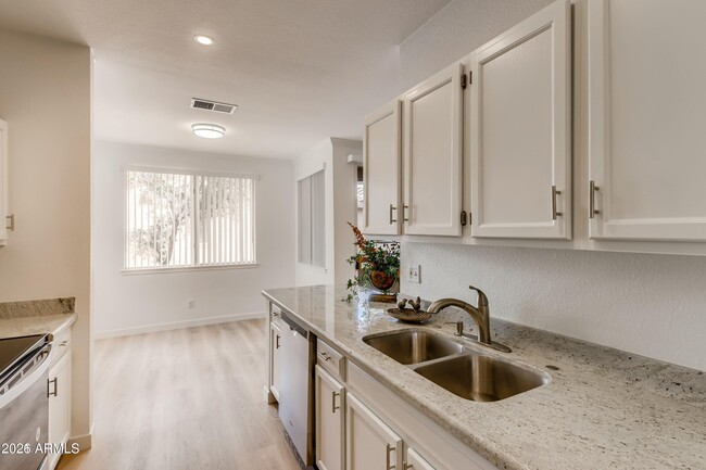 Photo - 7009 E Acoma Dr Unidad 2132