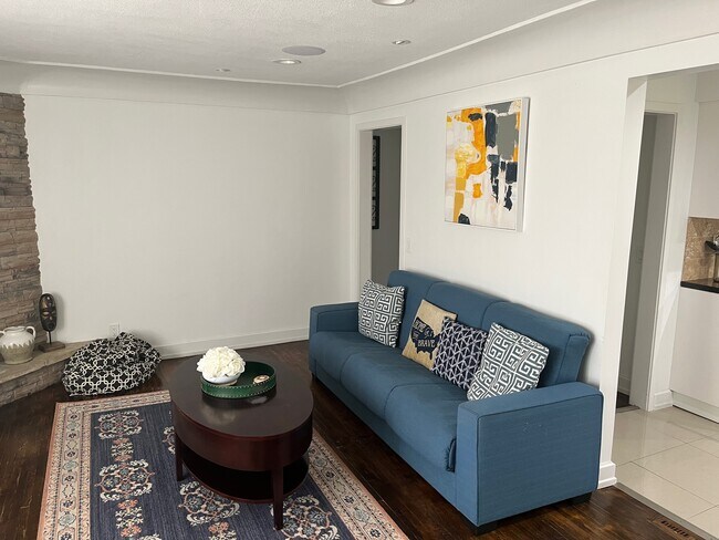 Photo - 115 16th St NE