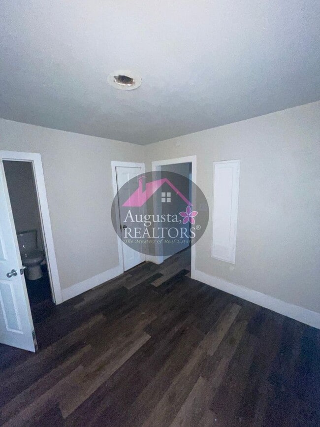Photo - 111/113 N. Nueces Unit 113
