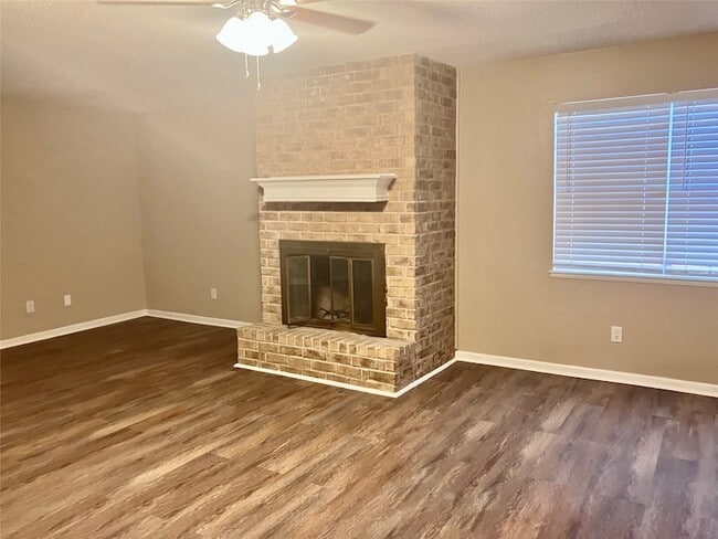 Photo - 8710 Shiloh St