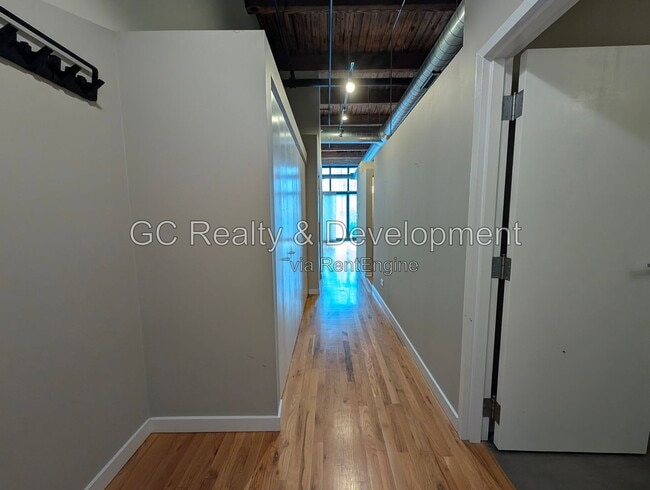 Photo - 1918 S Michigan Ave Unit 204
