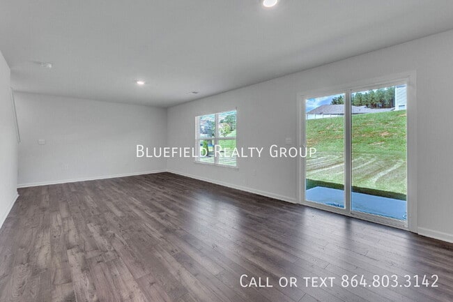 107 Ashwood Wy