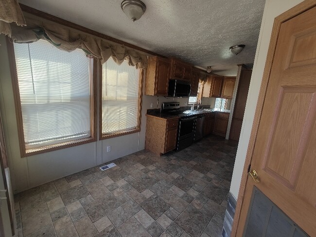 Photo - 336 S Moore School Rd