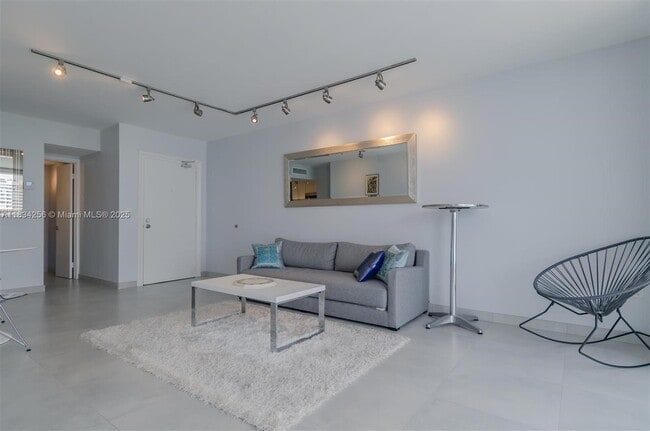 Photo - 1345 Lincoln Rd Unidad 1202