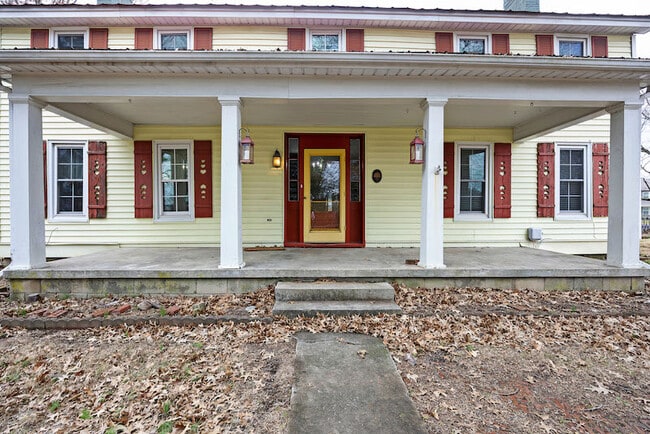 Photo - 1612 N Miles St