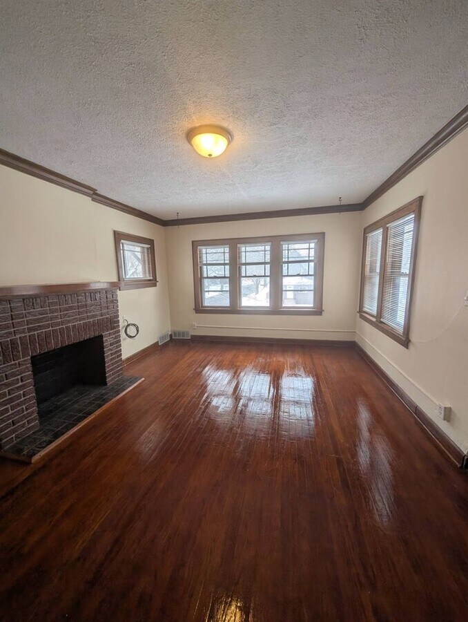 Photo - 1303 Parmele St Unit 1303-2