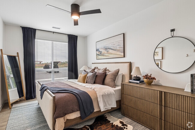 2BR, 2BA - 1,068SF - Primary Bedroom