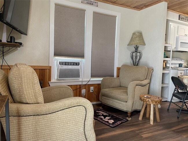 Photo - 131 Alexander Dr