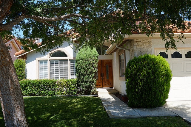 Building Photo - Beautiful 3 Bedroom 2 Bathroom Newbury Park Home! Ready for Move In!