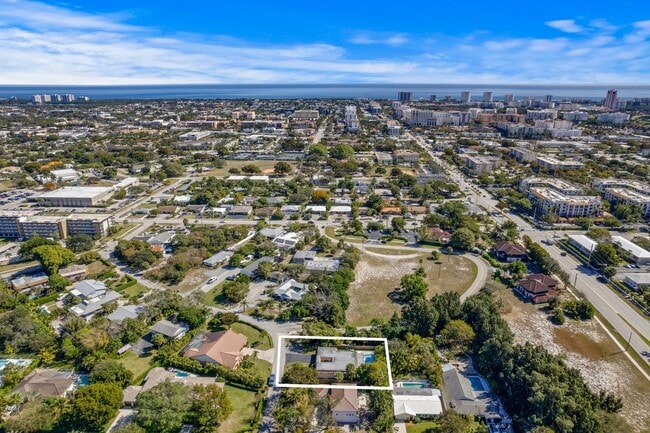 Photo - 486 NW 1st St