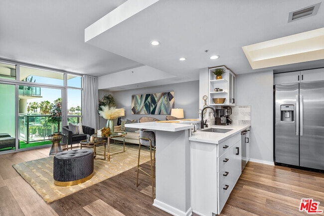 Photo - 13700 Marina Pointe Dr Unit 627