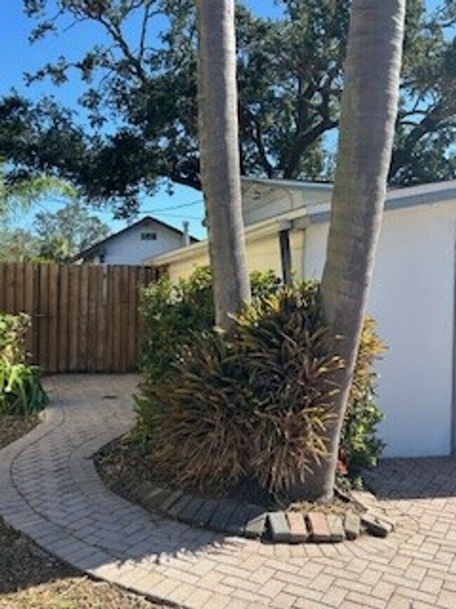 Photo - Spacious 3 bdrm/2 bath home