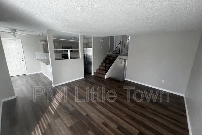 Photo - 1670 N Halifax Wy