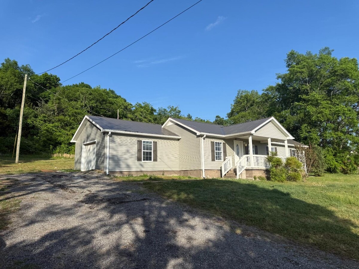 Photo - 2323 Spring Creek Rd