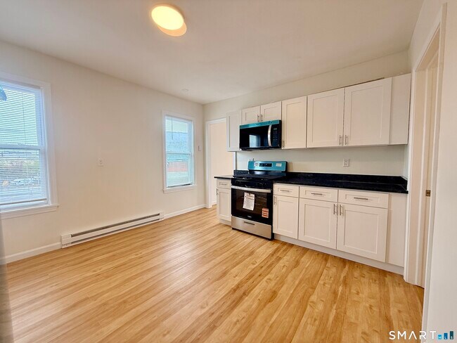 Photo - 70 Lindley St Unidad 2nd Floor