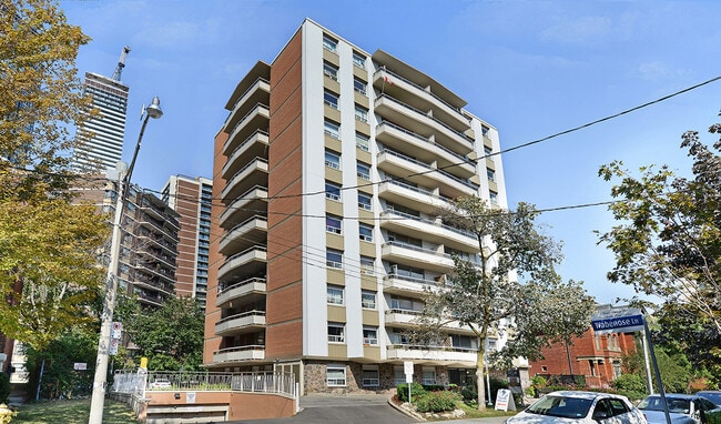 Building Photo - Bloor Yonge Tower