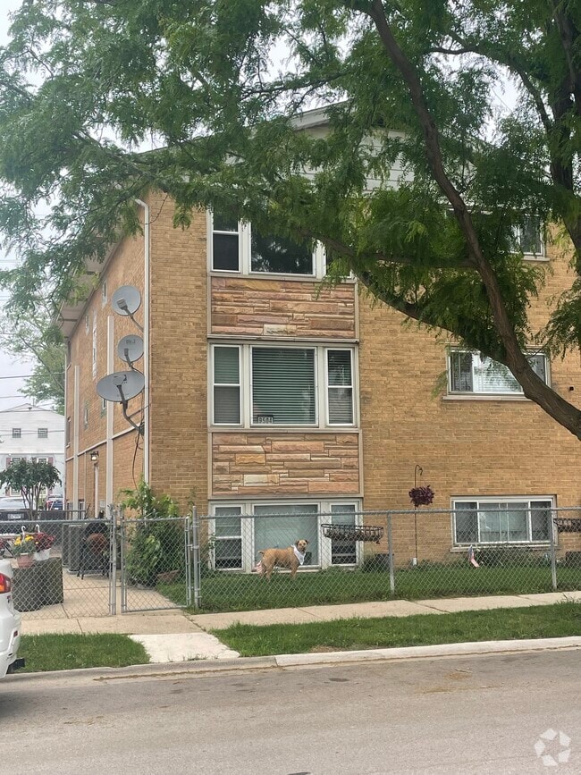 Building Photo - 9504 Lawrence Ct Unit 2 N Rental