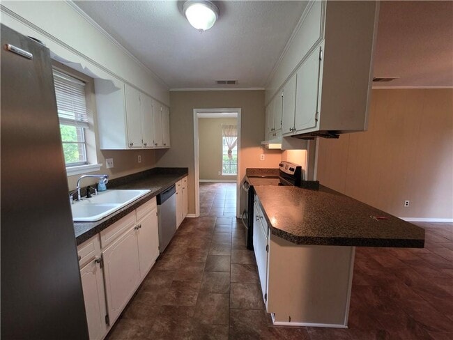 Photo - 521 Evergreen Rd