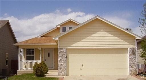 Building Photo - 4 Bedroom Rancher in Sundown w/ NEW CARPET!! Rental