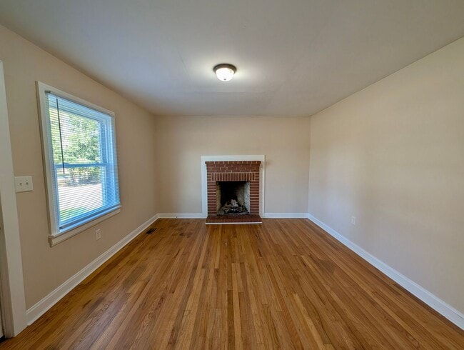 Photo - For Rent: Charming Country Home in Middlesex – $1,550/month