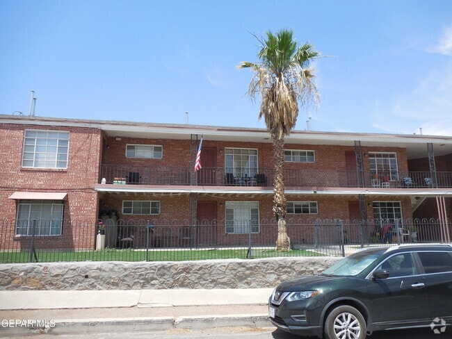 Building Photo - 701 W Yandell Dr Unit 5 Rental