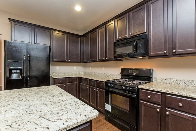 Photo - 261 Chandler Bluff Ct SE