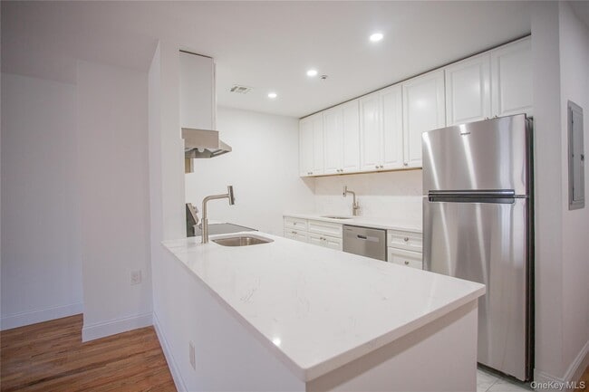 Photo - 10 Franklin Blvd Unit 408