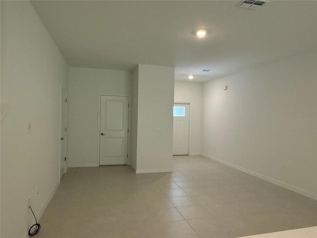 Photo - 10232 Trumpet Honeysuckle Wy