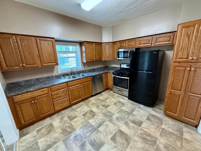 Photo - 1132 S Dodgion Ave