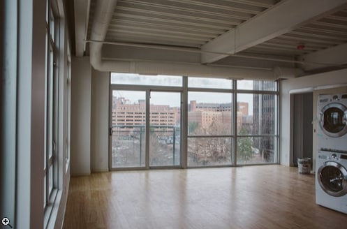 Living Room - 3909 Woodward