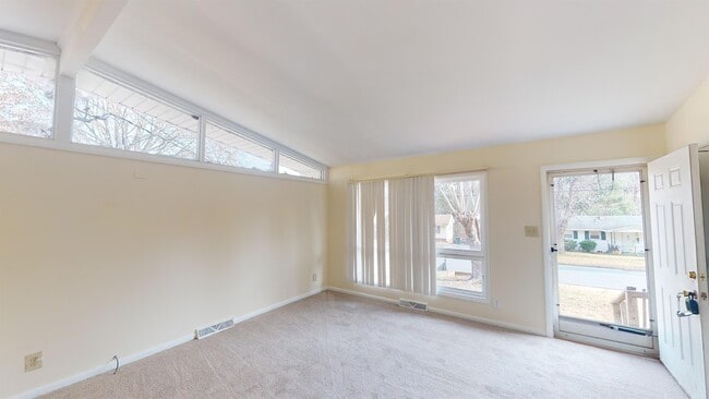 Photo - 1318 Argonne Blvd