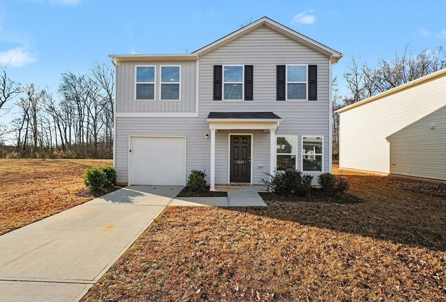 Building Photo - Beautiful 3-bedroom, 2.5-bath home in Greensboro