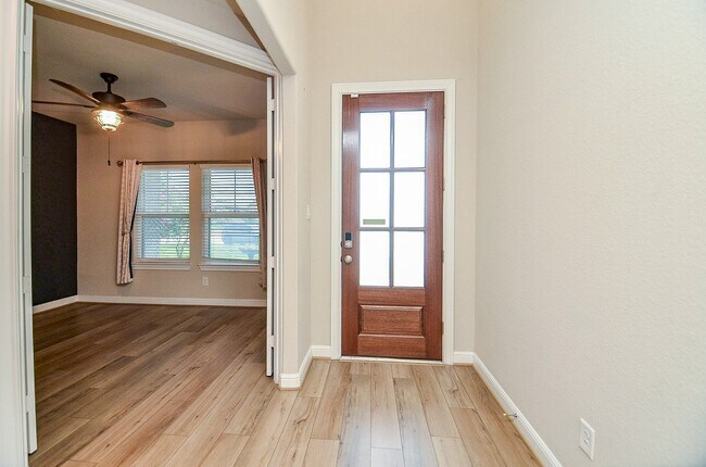 21303 Adela Pt