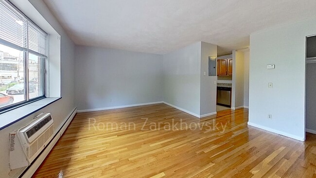 Photo - 226 Babcock St Unit 2F