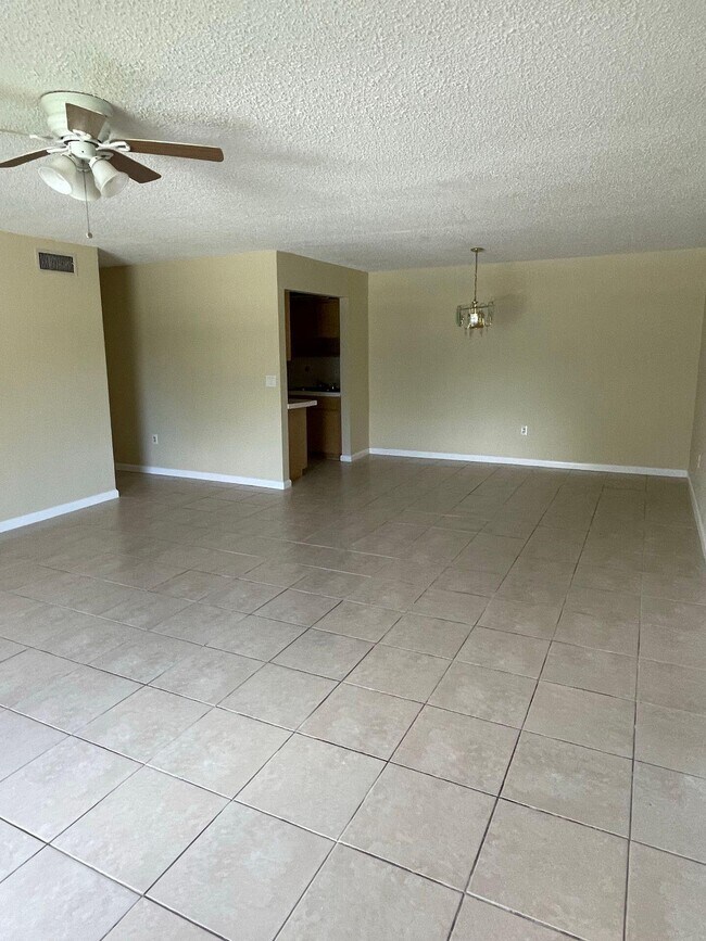 Photo - 11605 NW 29th Ct Unit 7d